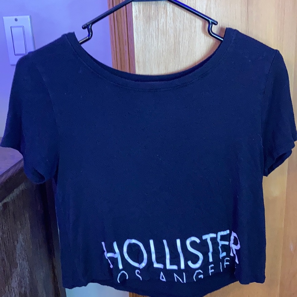 Black Hollister crop top